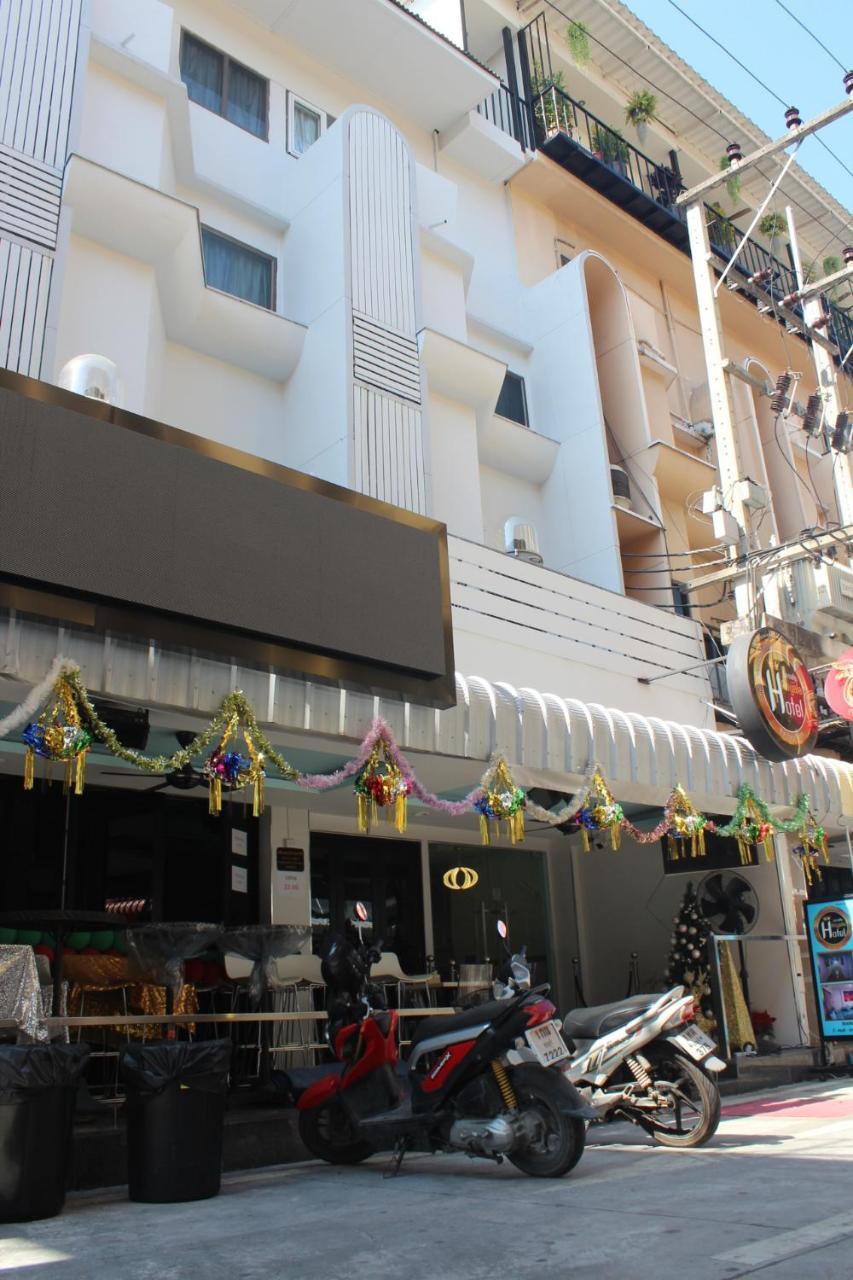 Hotel Le Cafe Royale Pattaya Exterior foto